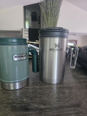 Stanley Stainless Steel Travel Mug - Stainless Steel & Green